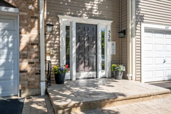 530 River Front Circle #606, Naperville, IL 60540