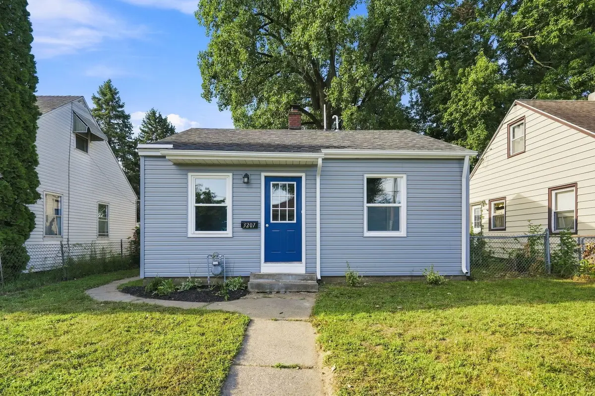 3207 Homestead Avenue, Davenport, IA 52802 - #1