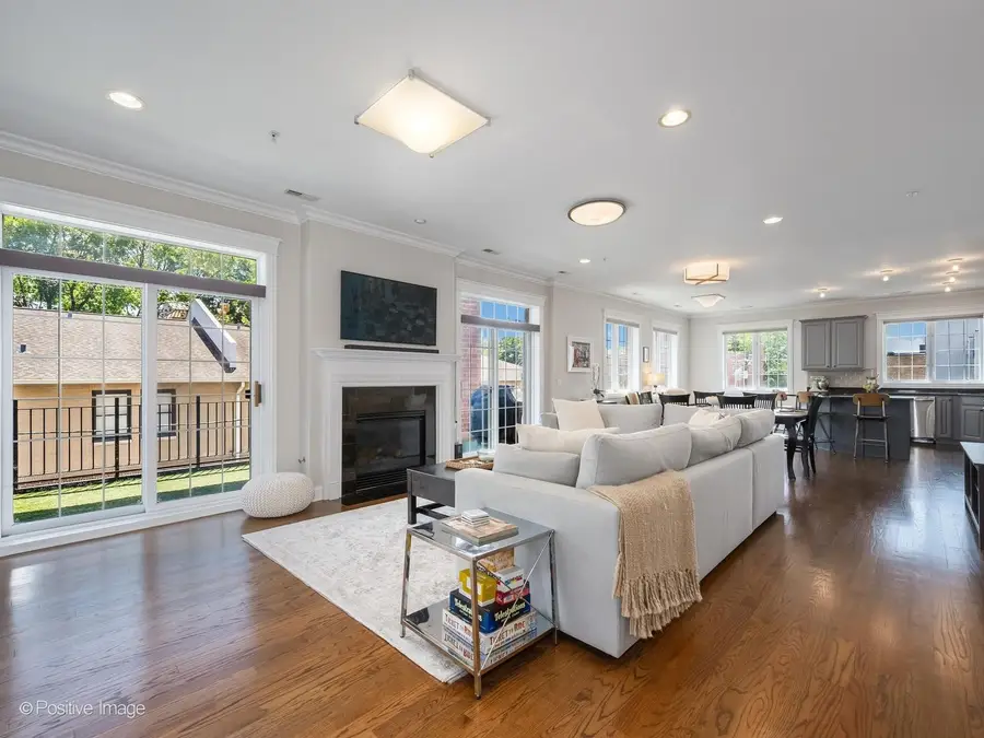 1453 W Irving Park Road #305, Chicago, IL 60613 - #2