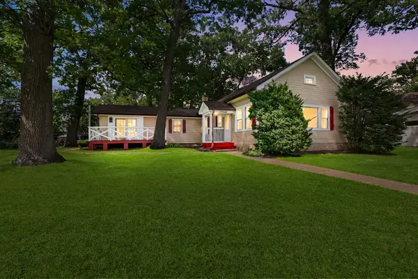 33945 N Prospect Drive, Grayslake, IL 60030