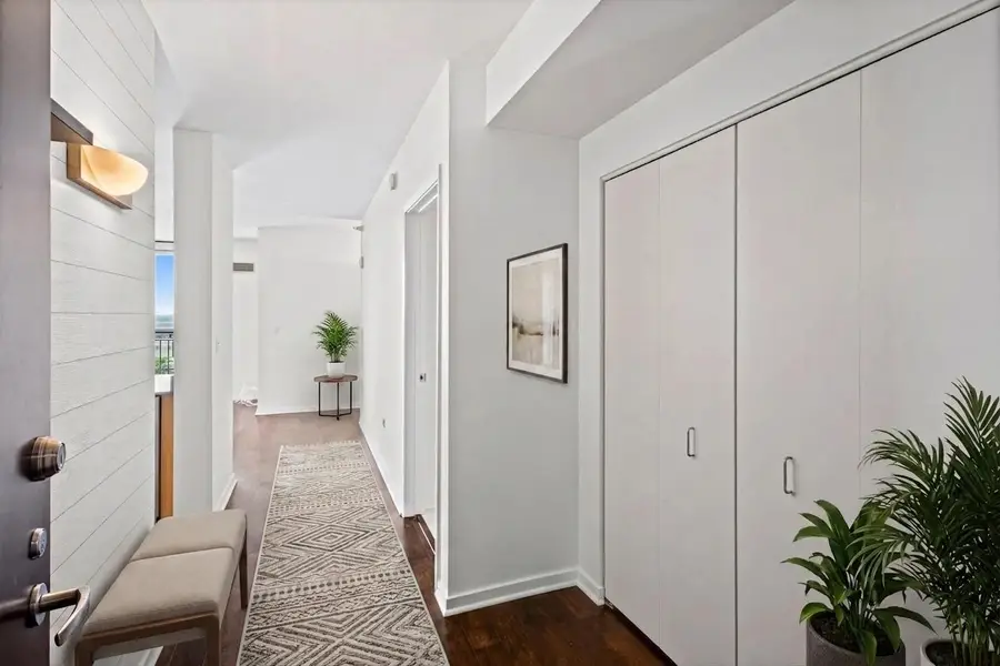807 Davis Street #1211, Evanston, IL 60201 - #2