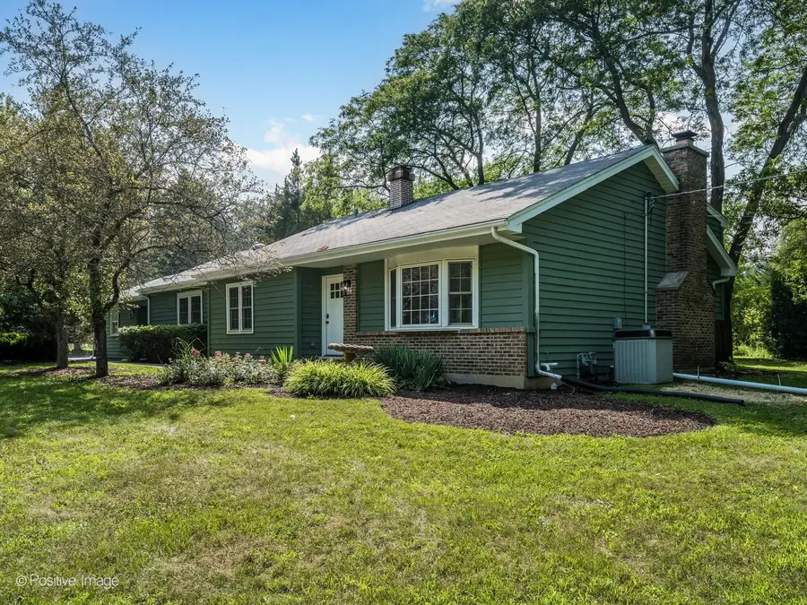 1092 Aberdeen Lane, Mundelein, IL 60060 - #2
