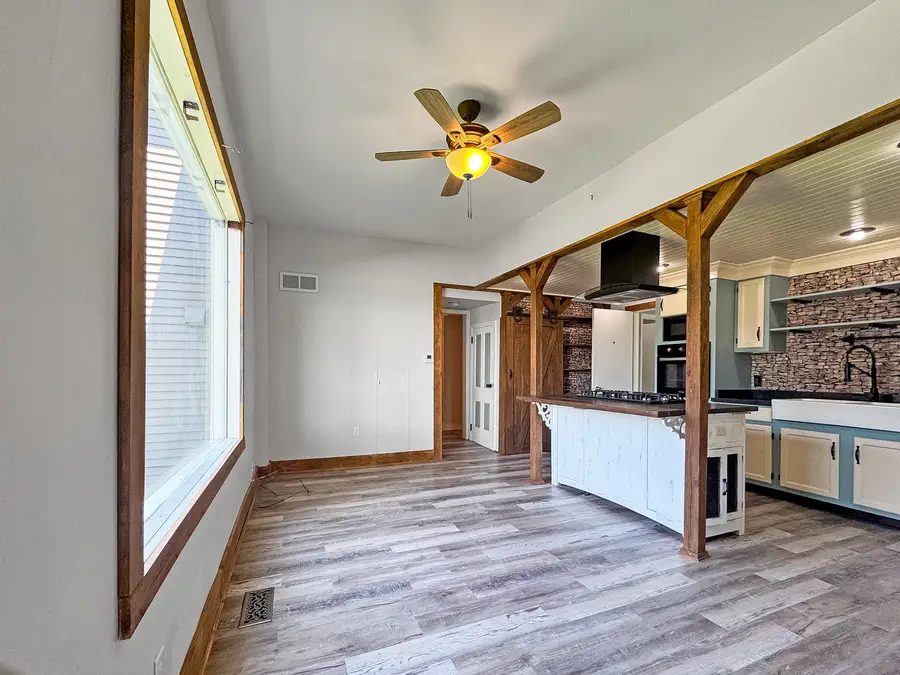 4002 W Rock Falls Road, Rock Falls, IL 61071 - #2