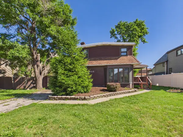 9828 W South Avenue, Schiller Park, IL 60176