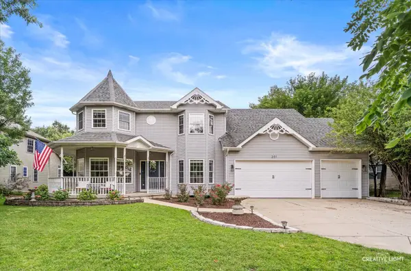 201 Willowwood Drive, Oswego, IL 60543