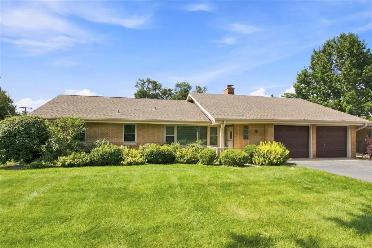 6 Meadowood Drive, Oak Brook, IL 60523 - #1