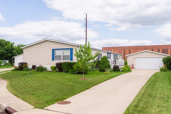 814 S Eleventh Street, DeKalb, IL 60115