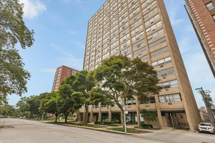 5530 S South Shore Drive #3B, Chicago, IL 60637 - #2
