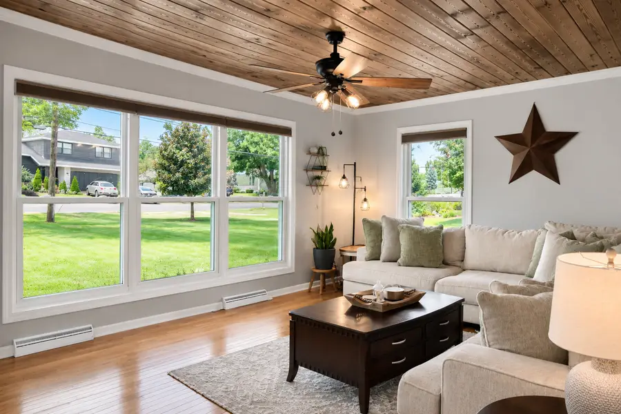 Address Withheld By Seller, Elgin, IL 60123 - #3