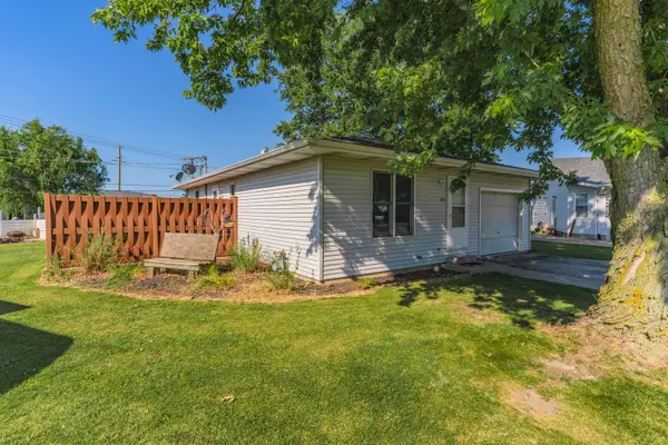 1406 W Trainor Drive, Pontiac, IL 61764