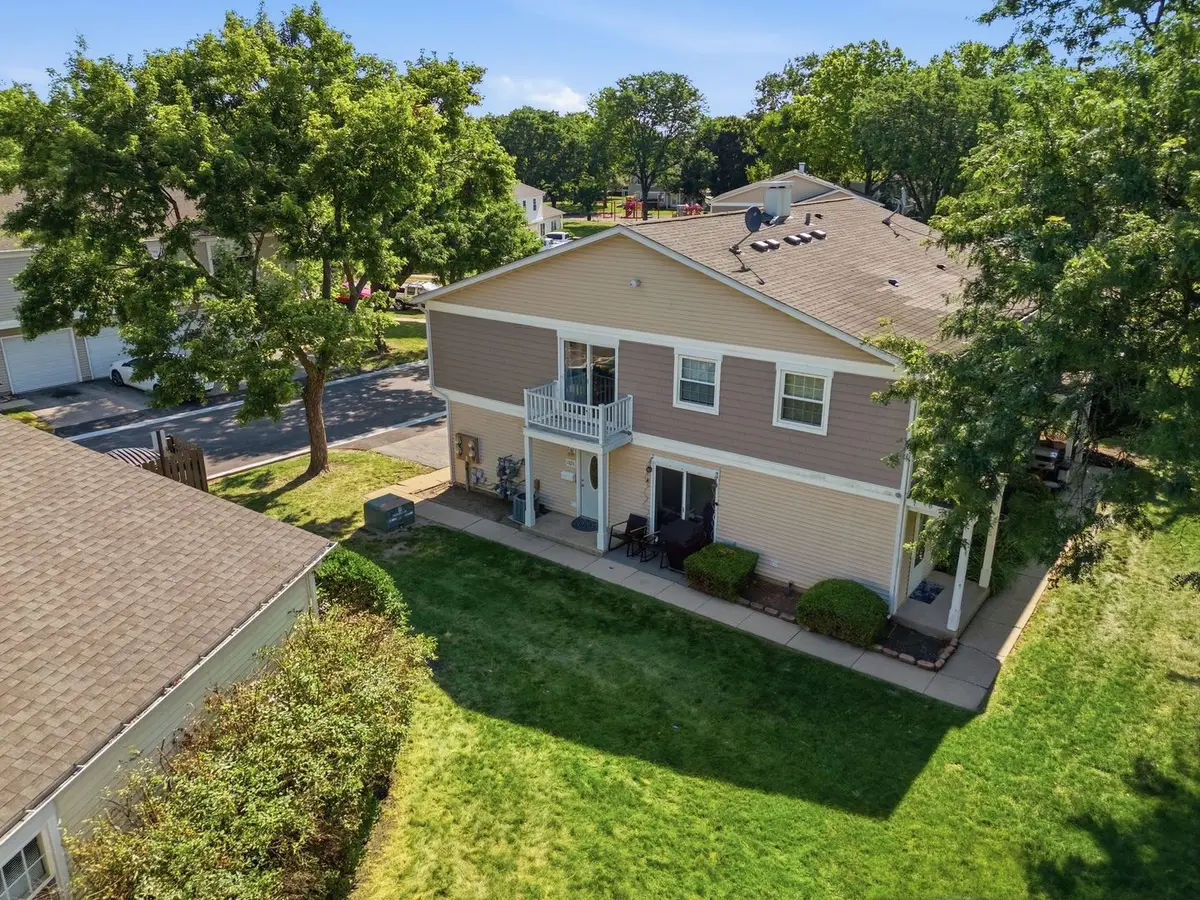 1323 Braver Court #1323, Wheeling, IL 60090 - #1