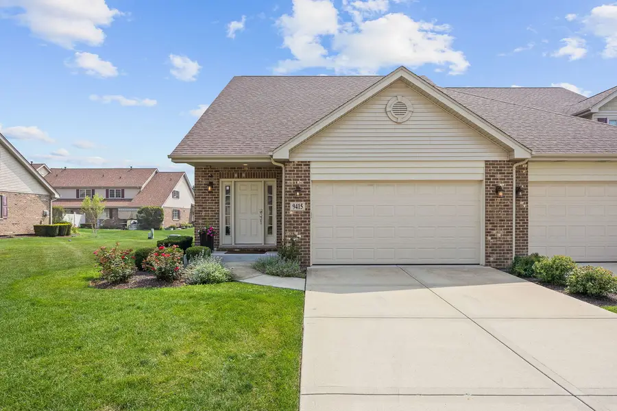 9415 Saratoga Court, Hickory Hills, IL 60457 - #2