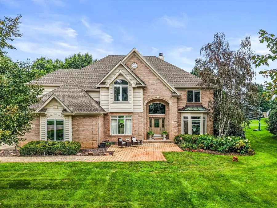 55 N Royal Oaks Drive, Bristol, IL 60512 - #2