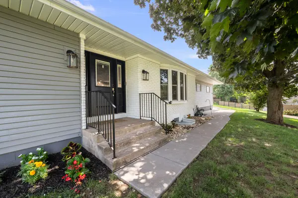 3515 Moencks Road, Bettendorf, IA 52722