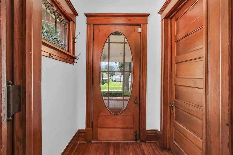 202 E Daggy Street, Tuscola, IL 61953 - #2