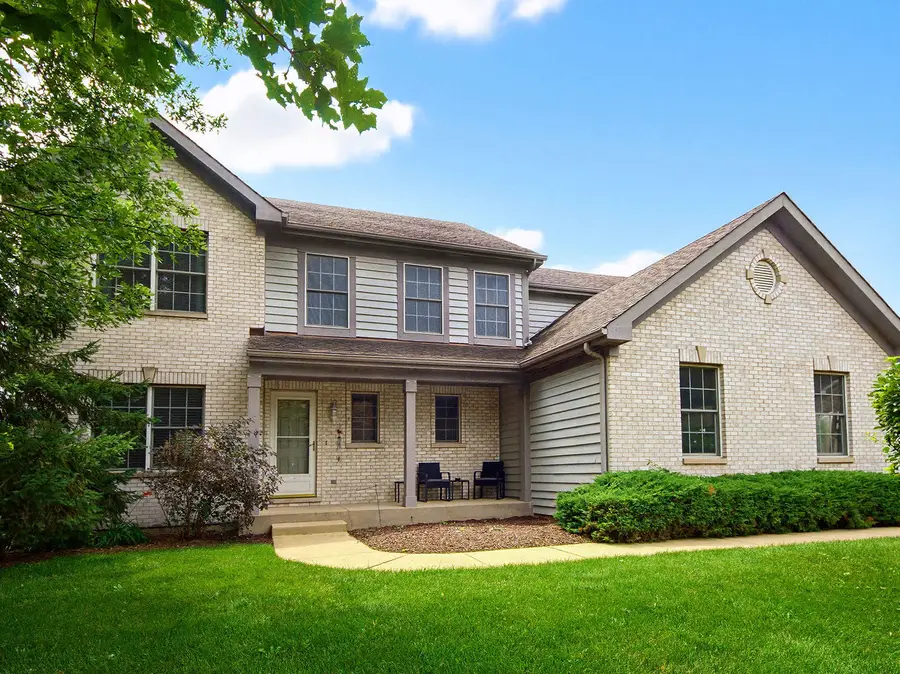 520 Barton Creek Drive, Lake In The Hills, IL 60156 - #2
