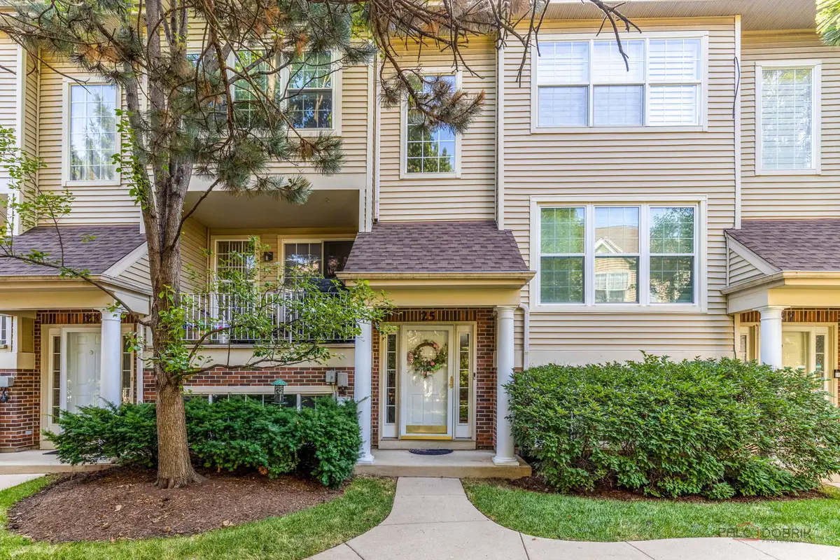 25 E Illinois Avenue, Palatine, IL 60067 - #1