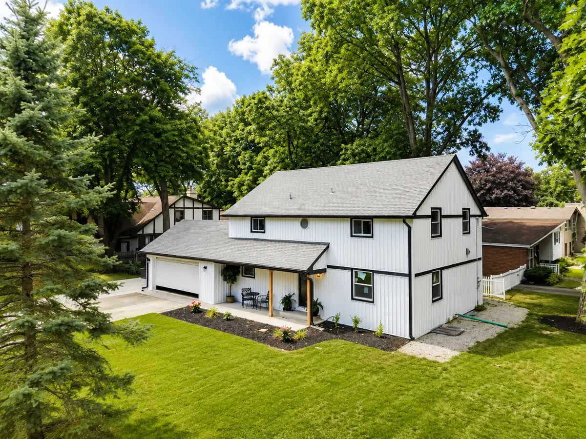 300 W North Avenue, Bartlett, IL 60103 - #1