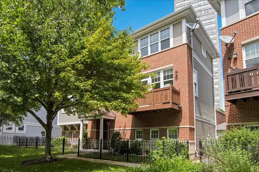 4922 S Cornell Avenue, Chicago, IL 60615 - #2