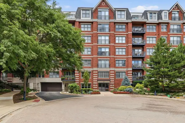 255 E Liberty Drive #305-2, Wheaton, IL 60187