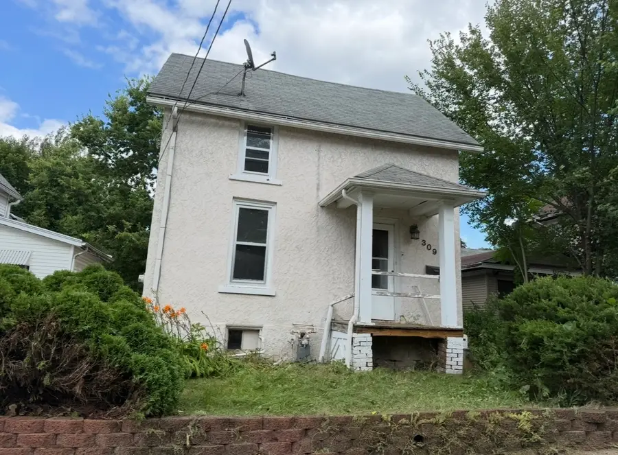 309 Adams Street, Rockford, IL 61107 - #3