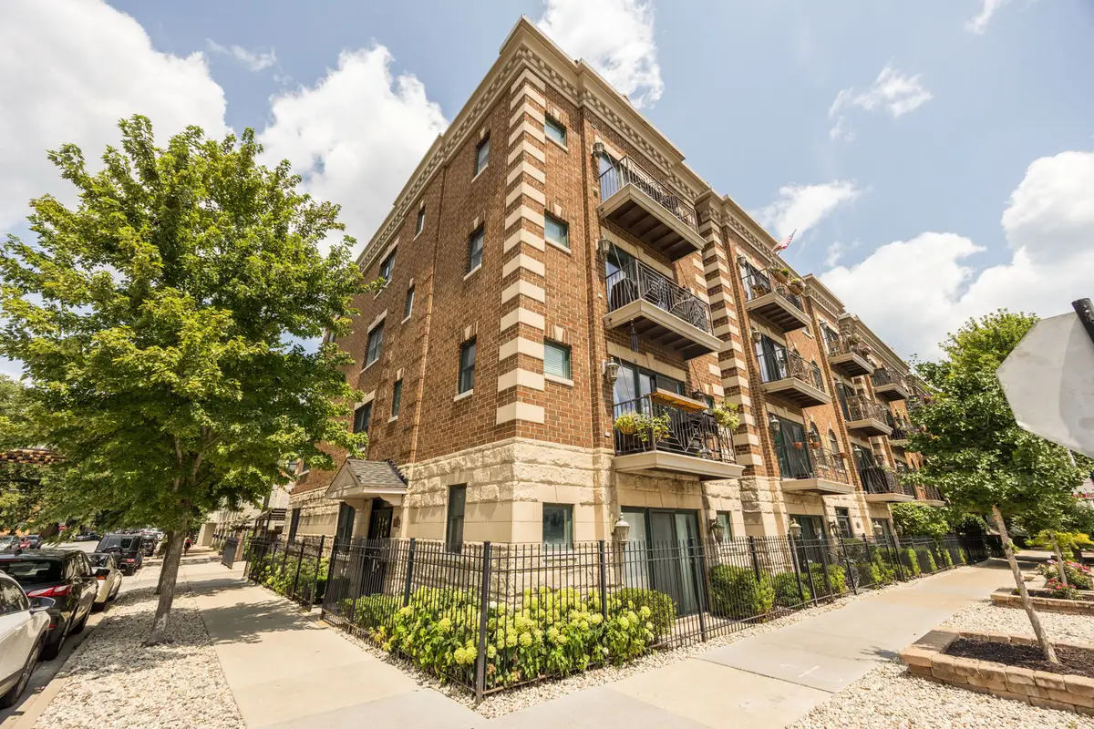 3401 N Racine Avenue #3, Chicago, IL 60657 - #1
