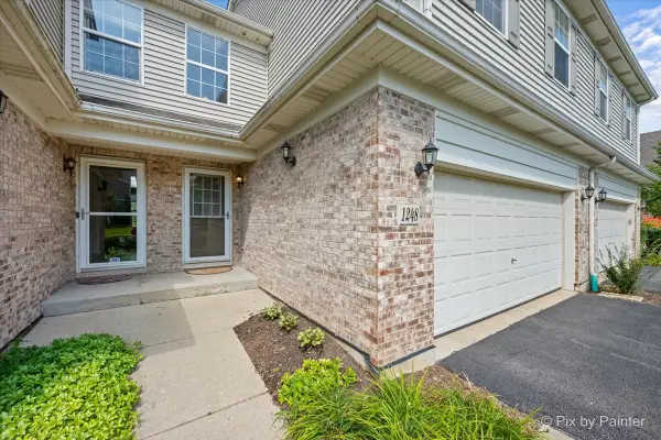1248 Bradley Circle, Elgin, IL 60120