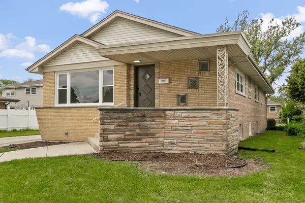 10036 Kedvale Avenue, Oak Lawn, IL 60453