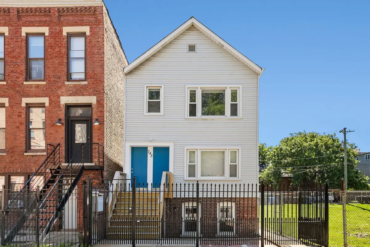 745 N Throop Street, Chicago, IL 60642 - #1
