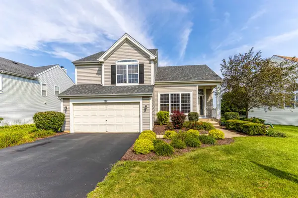 732 Wildflower Circle, Naperville, IL 60540