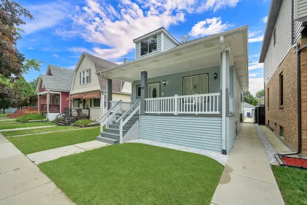 2715 S 61st Avenue S, Cicero, IL 60804
