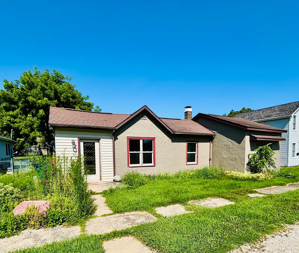 130 S Iowa Avenue, Ladd, IL 61329 - #1