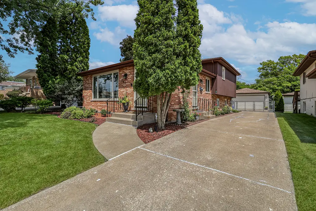 707 Houston Street, Lemont, IL 60439 - #1