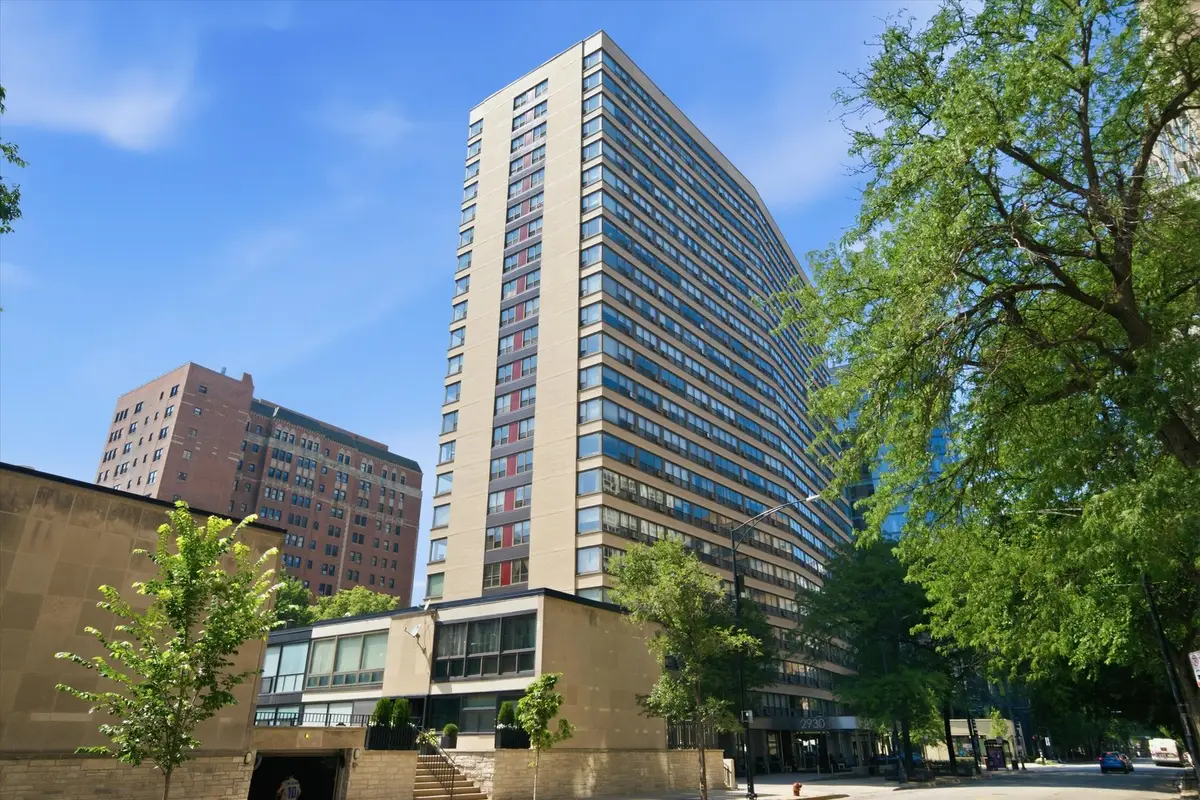 2930 N Sheridan Road #201, Chicago, IL 60657 - #1