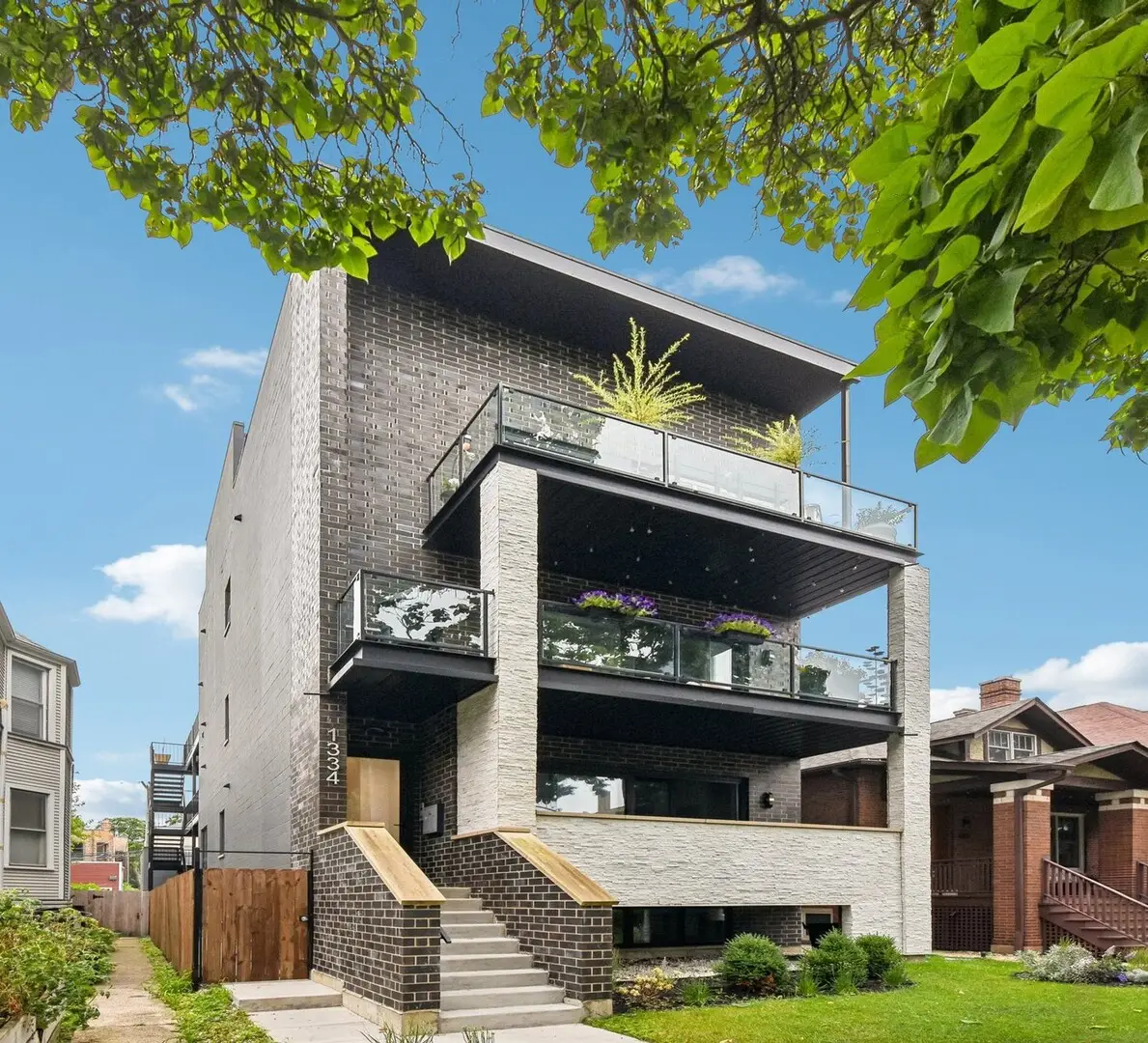 1334 W Rosedale Avenue #3, Chicago, IL 60660 - #1