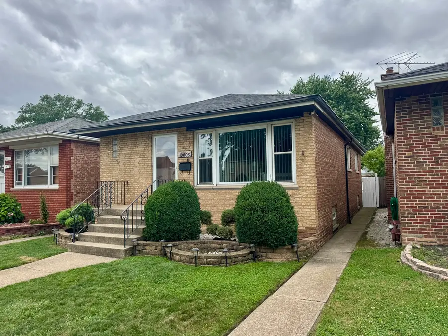 10806 S Avenue O, Chicago, IL 60617 - #3