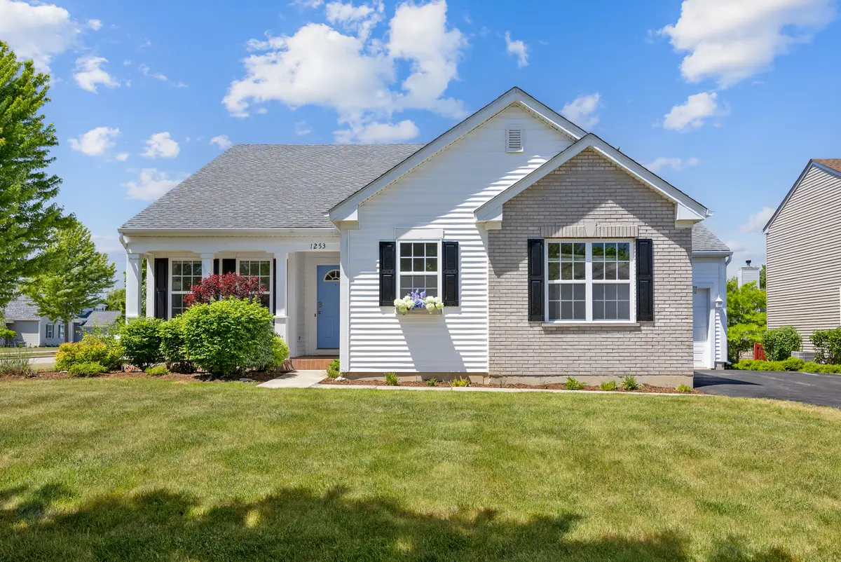1253 Water Stone Circle, Wauconda, IL 60084 - #1