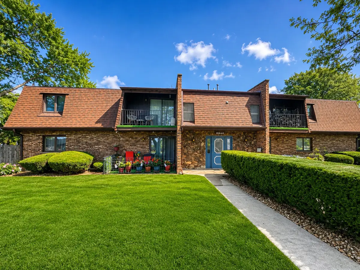 10640 S Brooklodge Lane #2B, Palos Hills, IL 60465 - #1