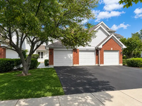882 Nelli Court #109, Naperville, IL 60563