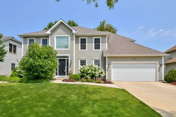 3196 Secretariat Drive, Aurora, IL 60504