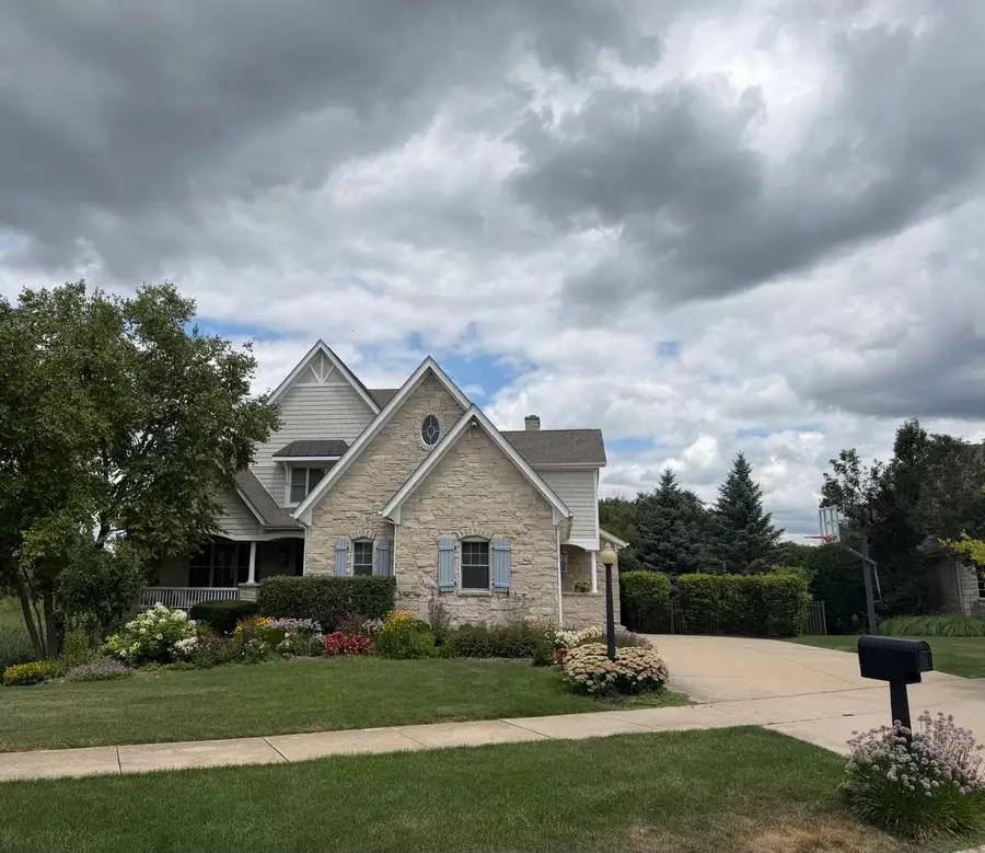 13487 Cambridge Drive, Lemont, IL 60439 - #2