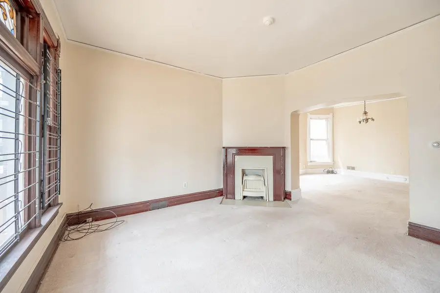 7110 S Ellis Avenue, Chicago, IL 60619 - #2