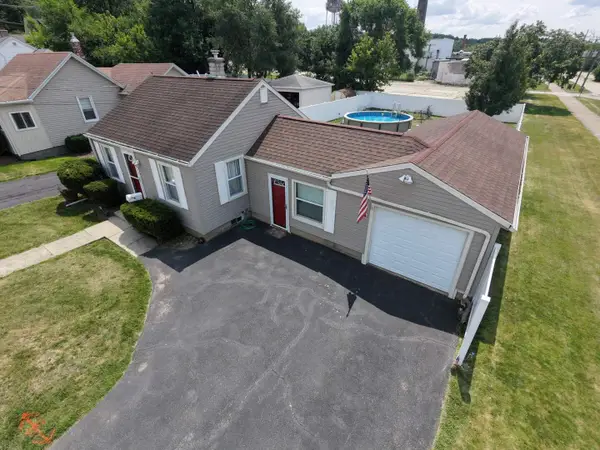 304 Johnson Street, East Dundee, IL 60118