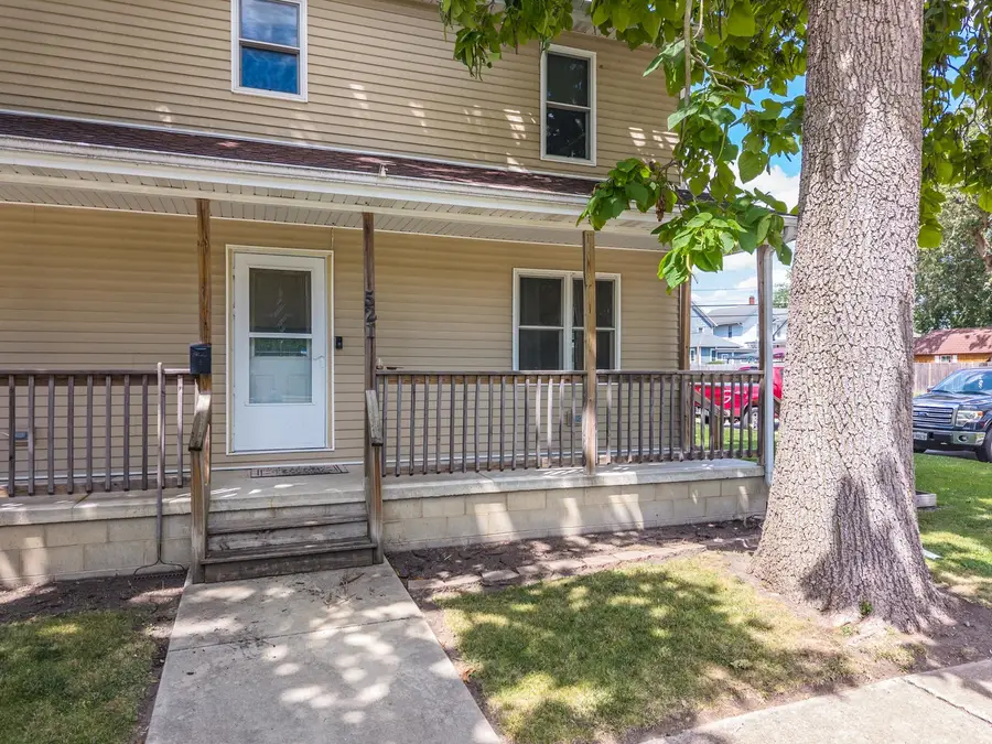 521 W Water Street, Pontiac, IL 61764 - #3