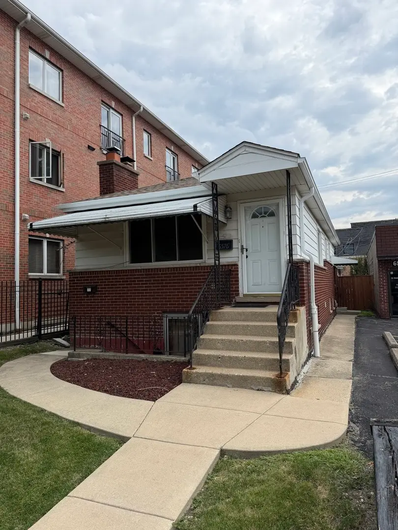 6576 N Northwest Highway, Chicago, IL 60631 - #2
