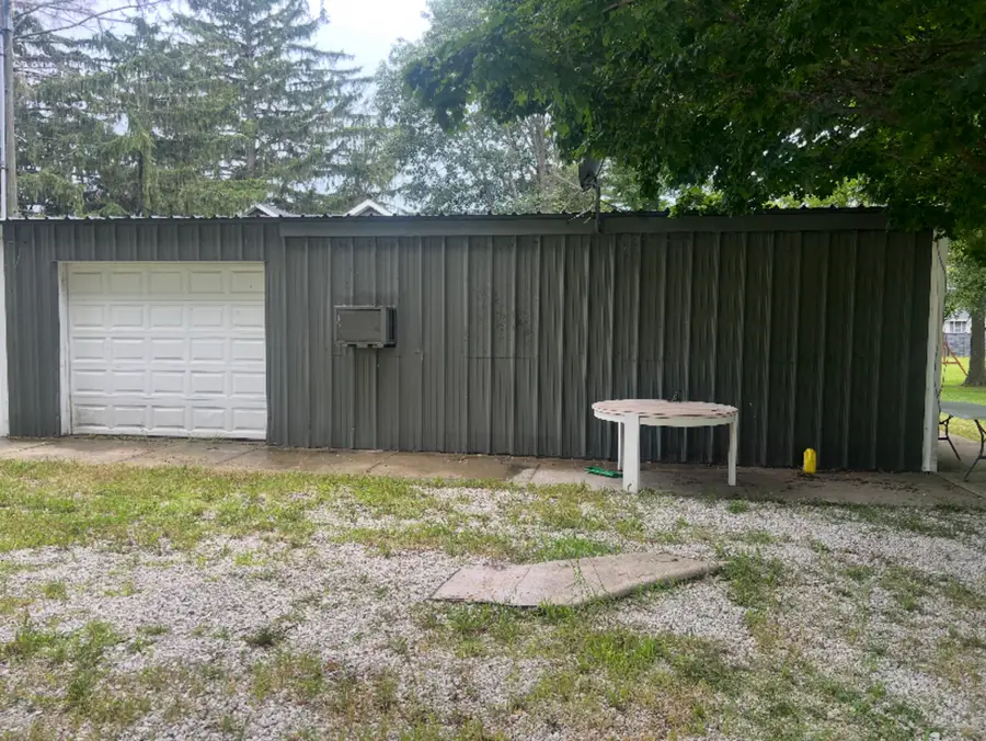 705 S Otter Creek Road, Streator, IL 61364 - #3