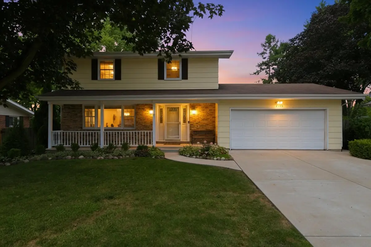2320 E Beck Road, Lindenhurst, IL 60046 - #1