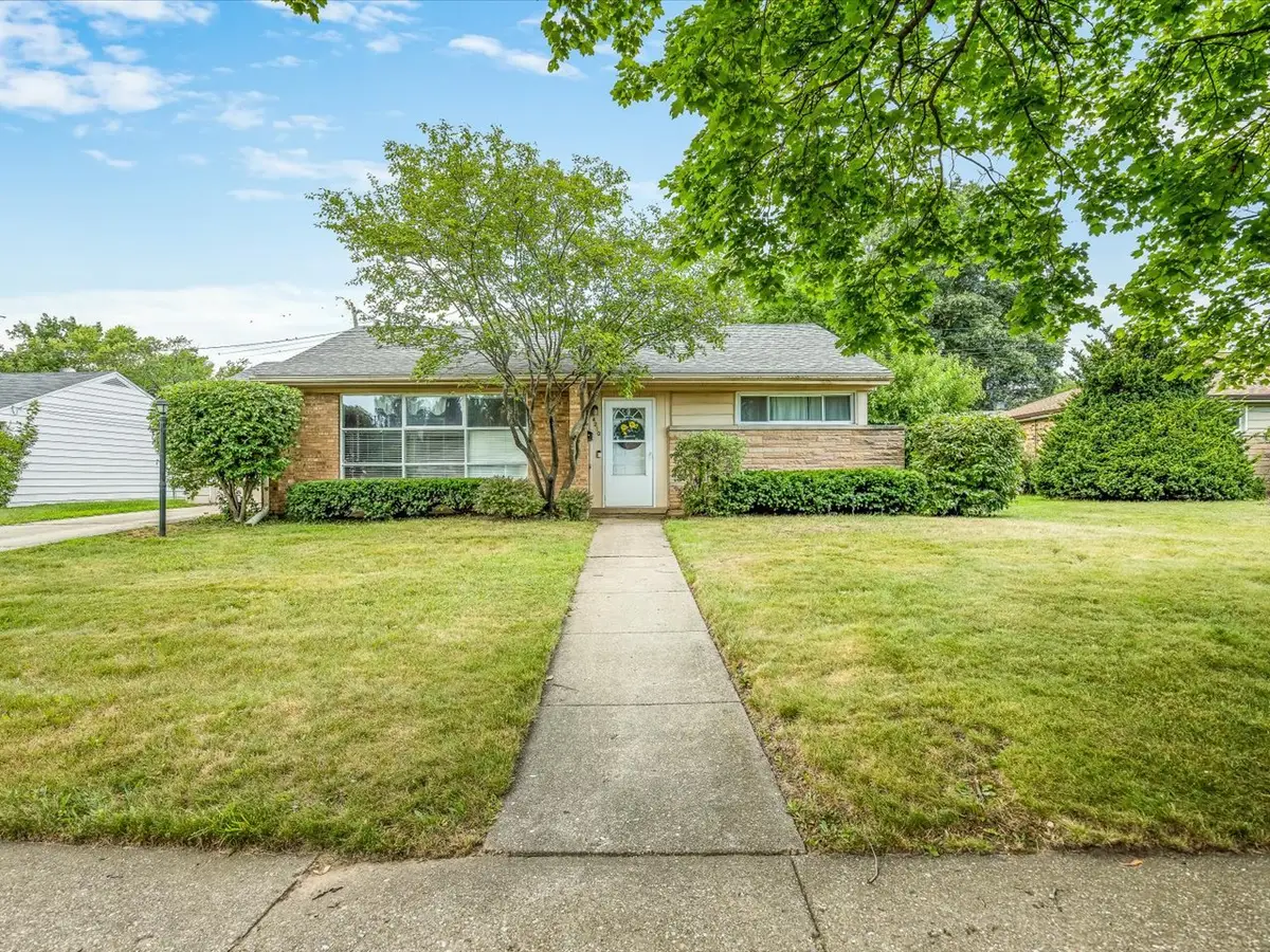 4210 Buckingham Drive, Rockford, IL 61107 - #1