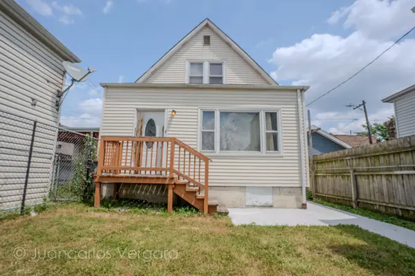 4451 S Mozart Street, Chicago, IL 60632