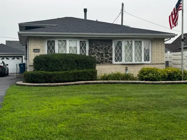 5432 137th Street, Crestwood, IL 60418 - #1